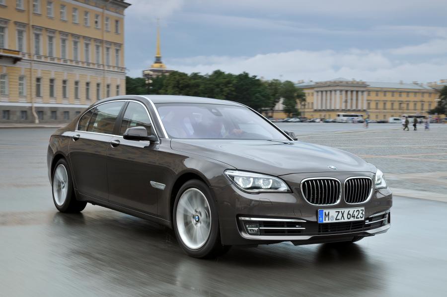  BMW 750iL 2013 года  (фото 64 из 96)